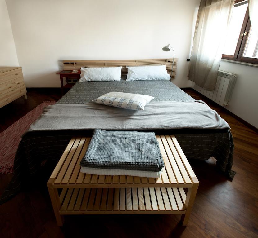 فيوميتشينو B&B Feel At Home الغرفة الصورة